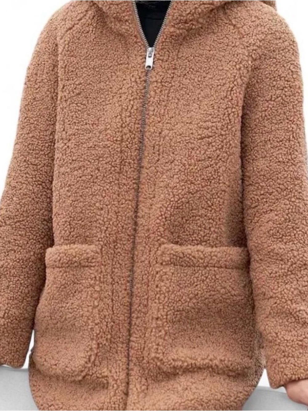 Andrew Marc New York Taupe Sherpa
Jacket | Medium | Cozy Hoodie